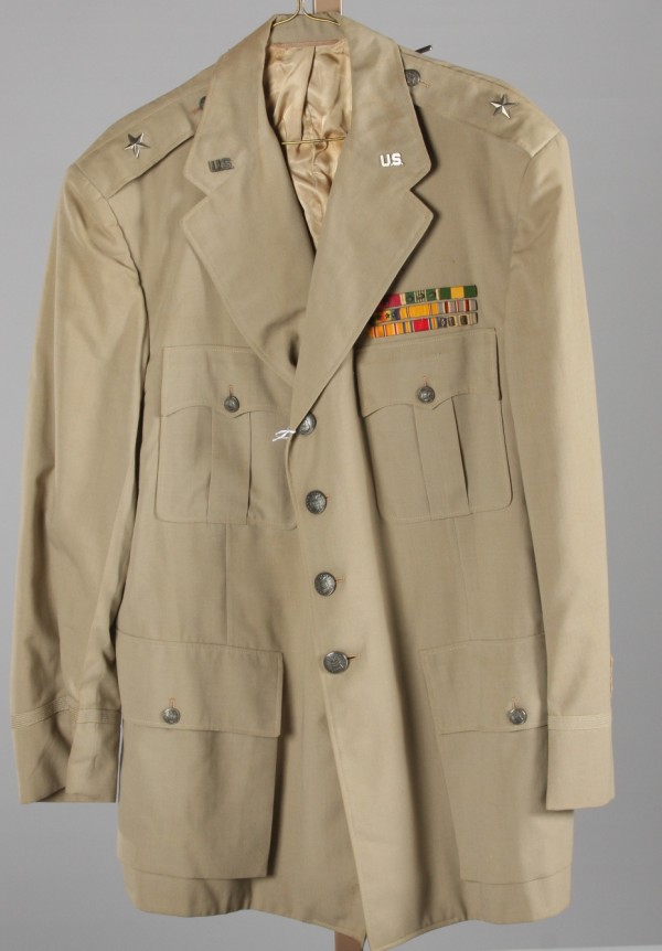 Appraisal: Tan United States Air Force summer uniform identified to Brigadier