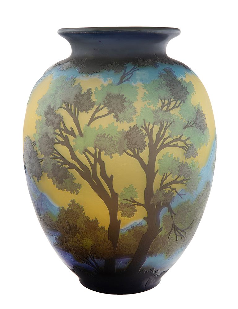 Appraisal: A FRENCH CAMEO GLASS 'MOUNTAIN LANDSCAPE' VASE MULLER FRERES LUNEVILLE