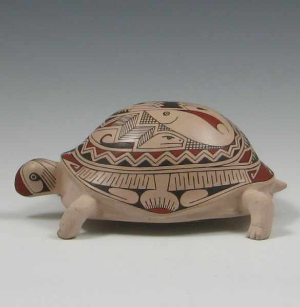 Appraisal: Mata Ortiz ''Captivating Turtle'' Effigy by Thomas Quintana signed hand