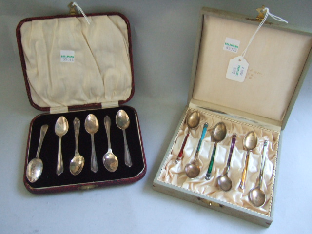 Appraisal: A set of six silver coffee spoons Sheffield cased and