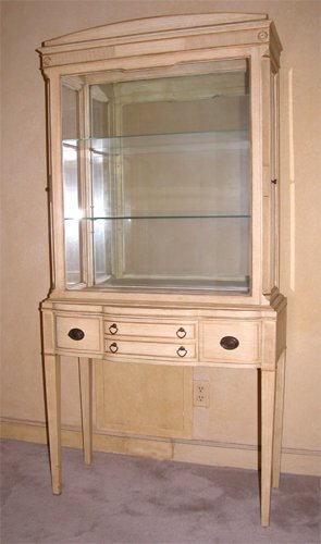 Appraisal: Title Polychromed Vitrine with Mirrored Back glass shelves Date th