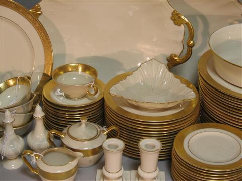 Appraisal: LENOX WESTCHESTER DINNER SERVICE Comprising tea cups saucers bread plates