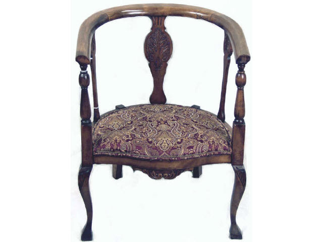 Appraisal: Wrap around padded seat chair in walnut with Queen Anne