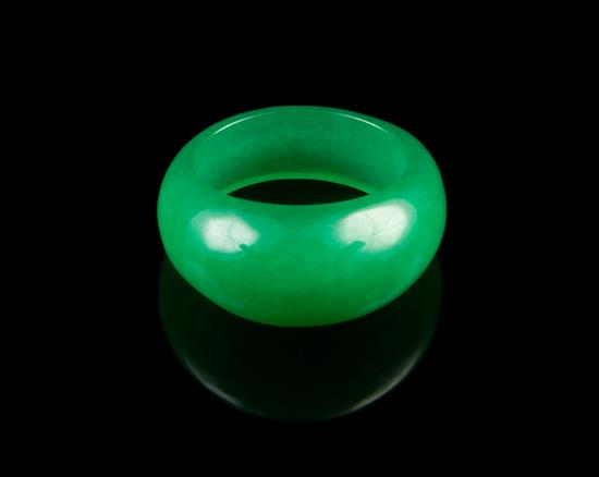 Appraisal: Sale Lot A Green Quartz Archer's Ring of an even