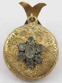 Appraisal: A yellow metal test ct gold locket back pendant set