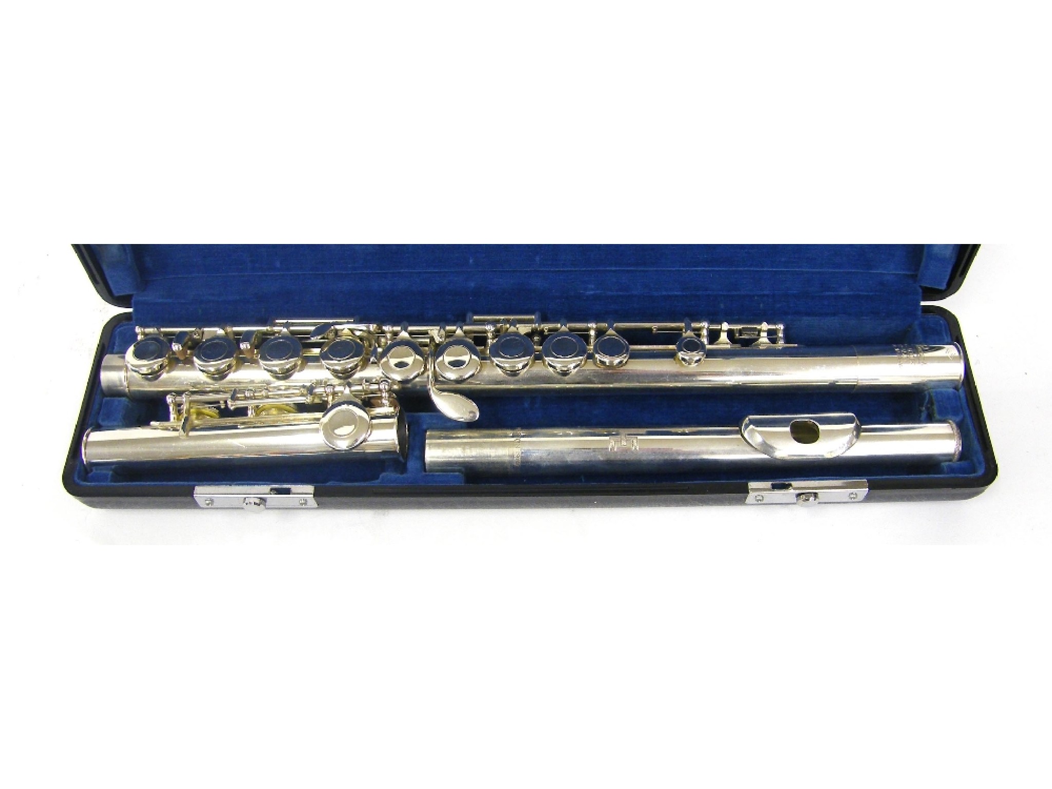 Appraisal: Pearl NC- ES metal flute made in Japan with LE