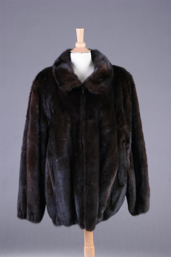 Appraisal: GENTLEMAN'S MAHOGANY MINK BOMBER JACKET Miller's Furs Washington Dc Zip