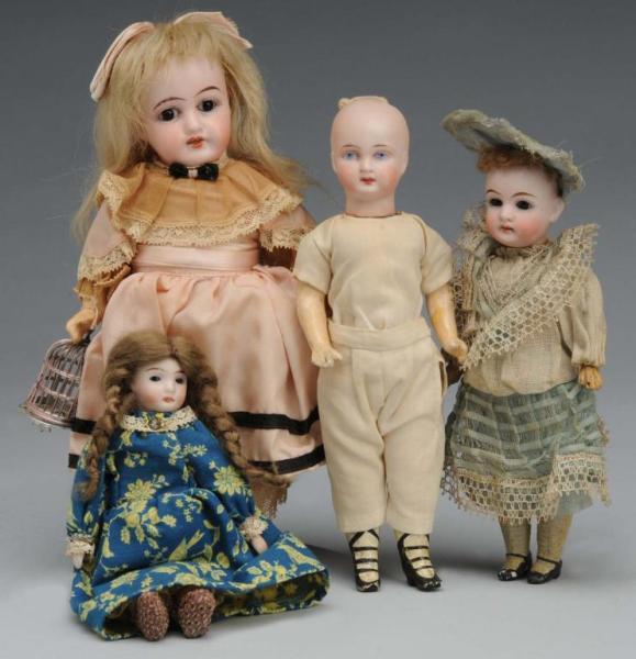 Appraisal: Lot of German Bisque Dolls Description Ca Bisque socket head