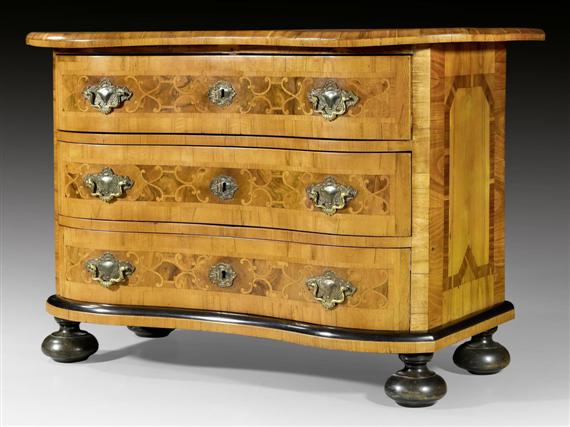 Appraisal: COMMODE Baroque Brunswick circa Walnut burlwood and local fruitwoods in