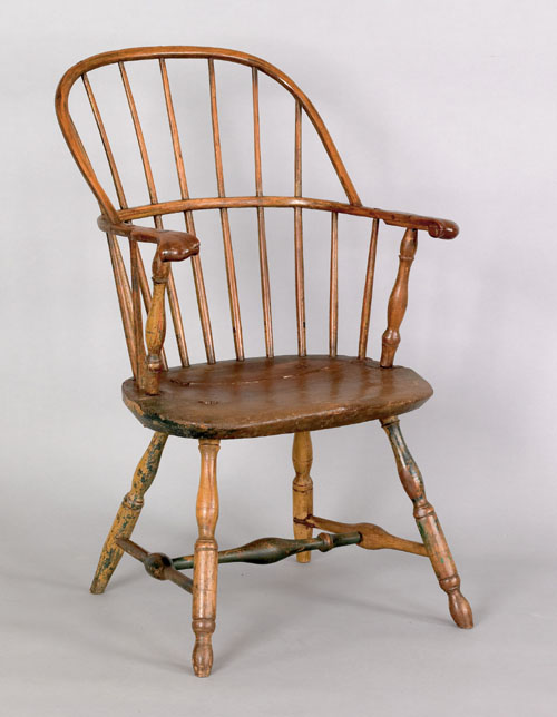 Appraisal: Lancaster County Pennsylvania sack-back windsor chair ca with knuckle arms