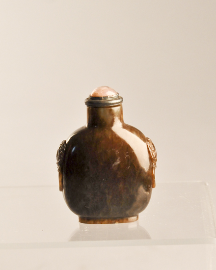 Appraisal: A th C Carved Agate Snuff Bottle a flattened ovoid