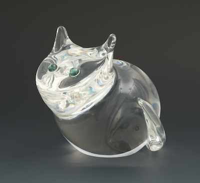 Appraisal: A Steuben Glass Cat Figure Clear glass and pale green