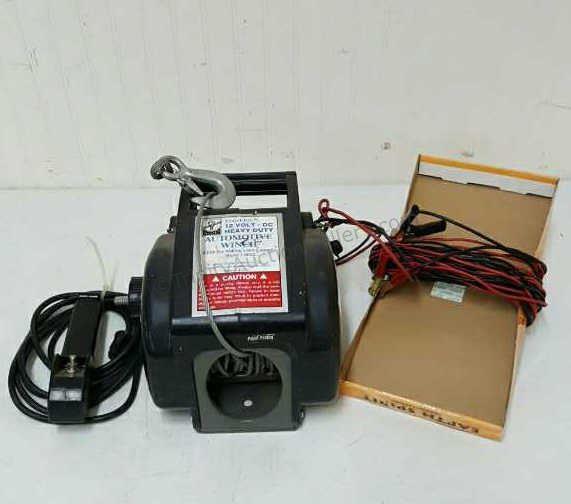 Appraisal: Model I- includes removable electric switch point trailer hook-up battery