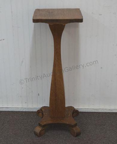 Appraisal: 's- 's American oak pedestal fern stand Solid oak with