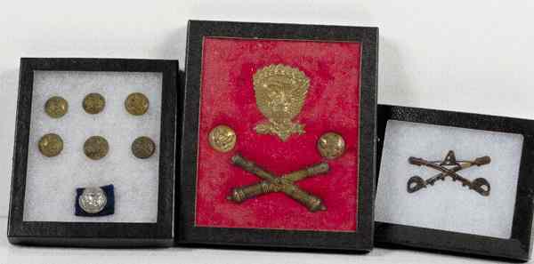 Appraisal: US Civil War and Indian Wars Insignia Lot of Twelve