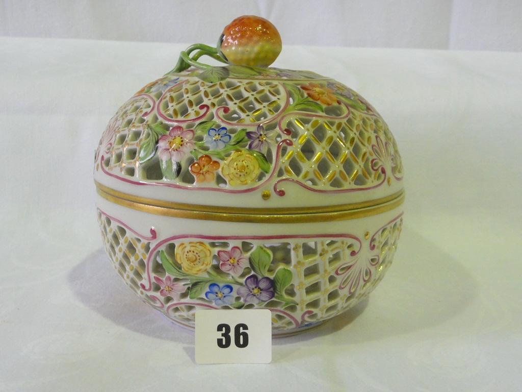 Appraisal: A Herend potpourri bowl and cover of pierced form with