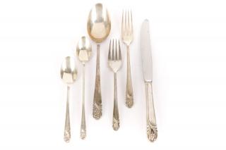 Appraisal: International Sterling 'Spring Glory' Flatware Set International Silver Company American