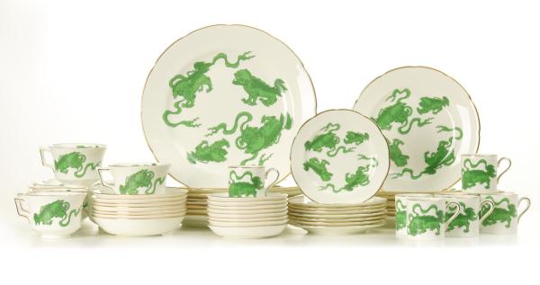 Appraisal: WEDGWOOD WILLIAMSBURG CHINESE TIGERS DINNER SERVICEThe Williamsburg Ware Commemorative pattern