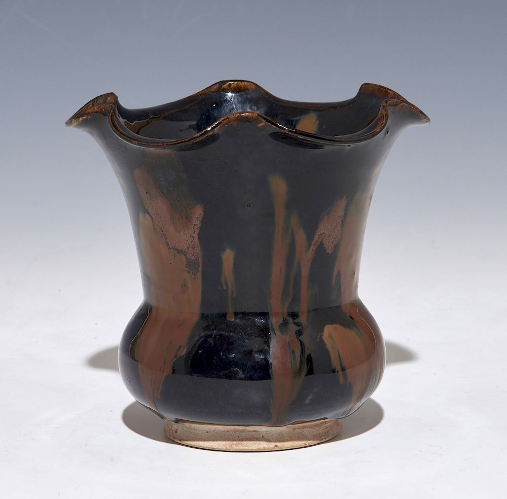 Appraisal: Russet-Splashed Black Glazed Chia-Dou Vase Russet-Splashed Black Glazed Chia-Dou Vase