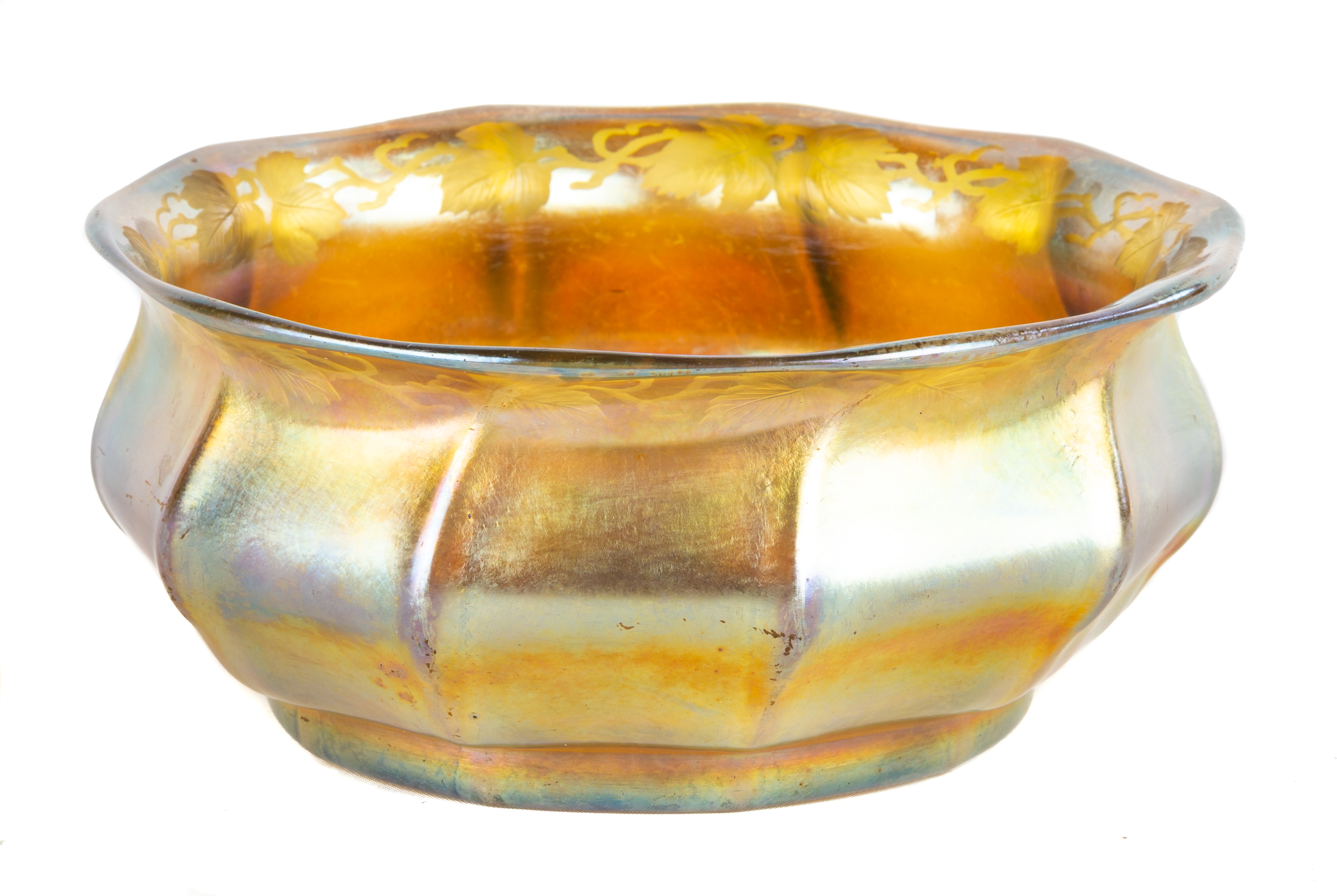 Appraisal: TIFFANY STUDIOS NEW YORK FAVRILE BOWL WITH ENGRAVED GRAPEVINE Early