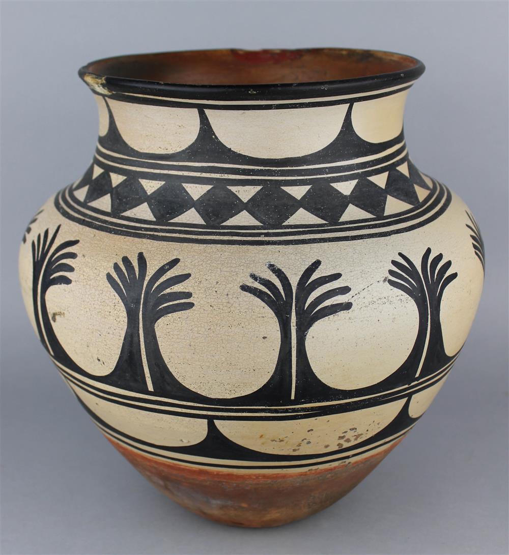 Appraisal: NATIVE AMERICAN POLYCHROME POTTERY OLLA Santo Domingo Pueblo Aguilar style