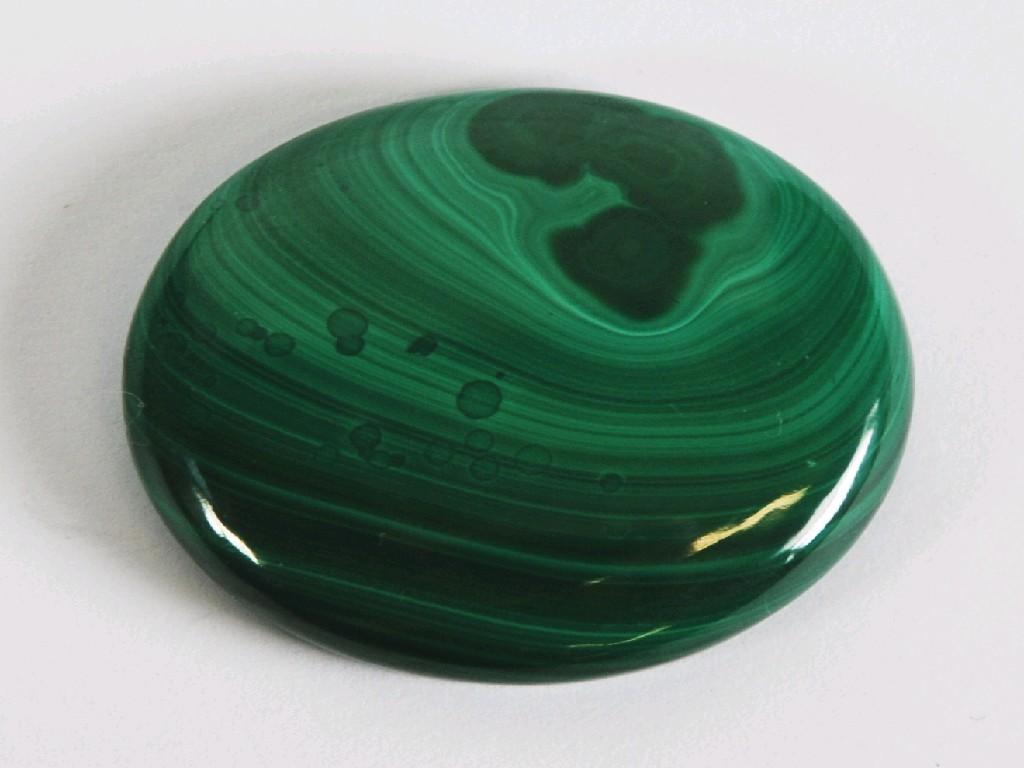 Appraisal: AN UNMOUNTED CIRCULAR MALACHITE STONE approx ct EST -