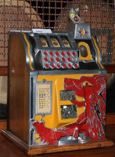 Appraisal: Mills Five Cent working slot machine fine condition with enameled