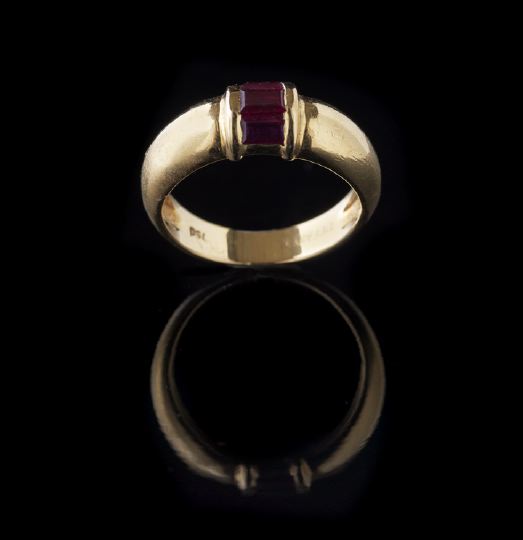 Appraisal: Lady's Tiffany and Company Eighteen-Karat Yellow Gold and Ruby Ring