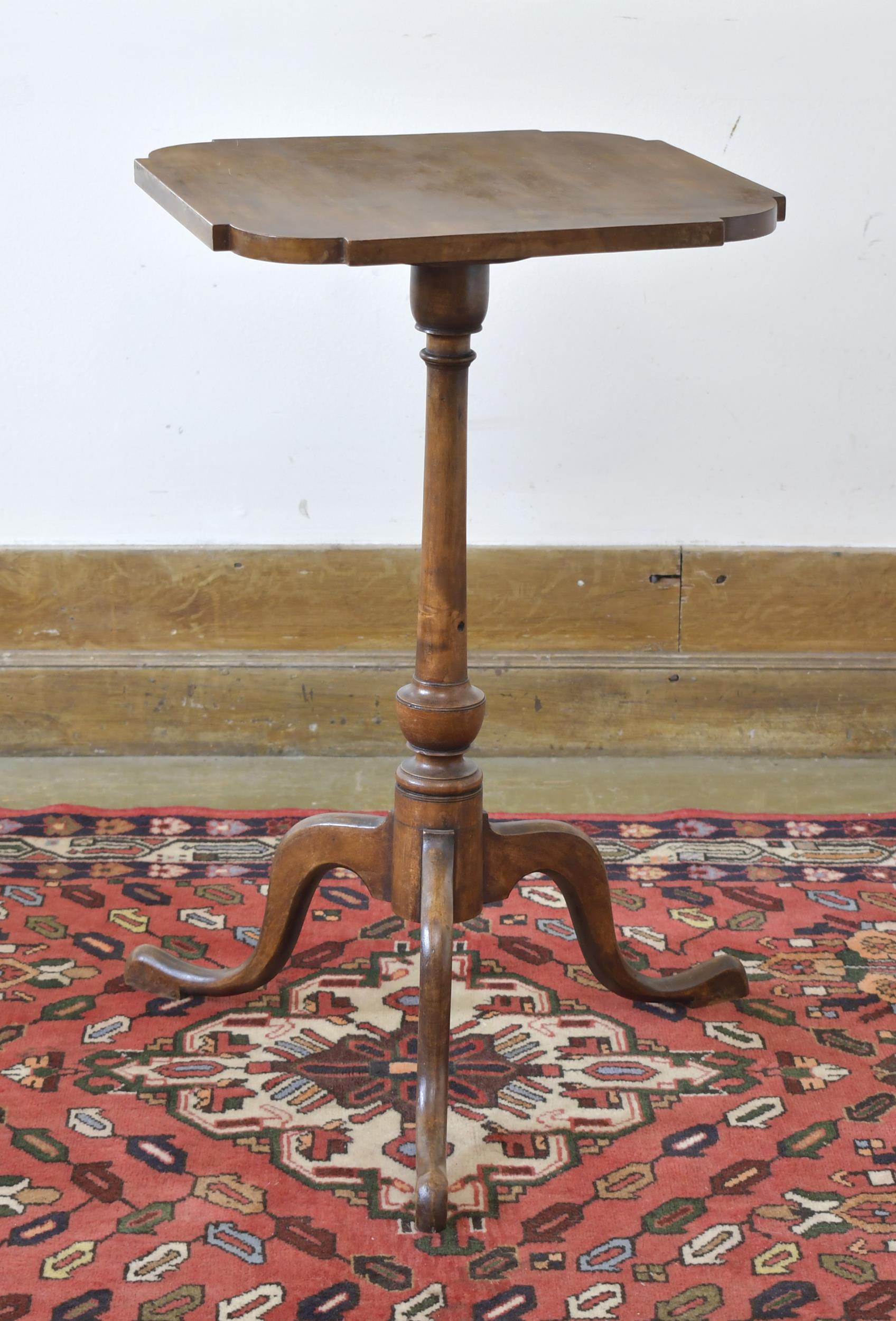 Appraisal: FINE TH C QUEEN ANNE MAPLE CANDLESTAND A choice example