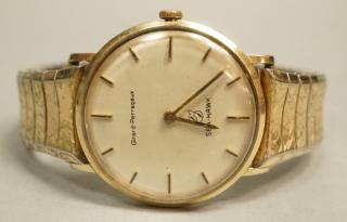 Appraisal: K Girard-Perregaux SEA-HAWK Mans Wrist Watch Band not gold --