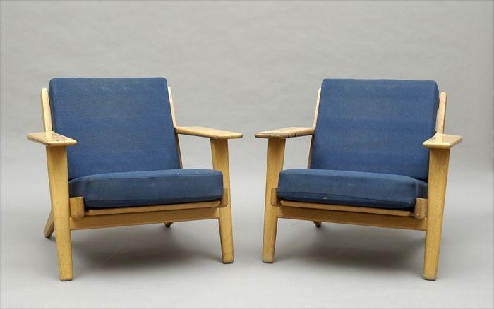 Appraisal: Hans Wegner for Getama Pair of Oak Armchairs x in