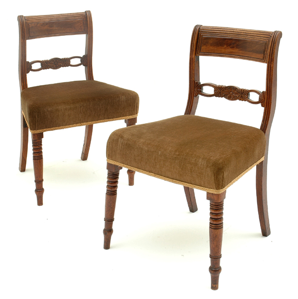 Appraisal: A SET OF EIGHT GEORGE III MAHOGANY DINING CHAIRS Comprising