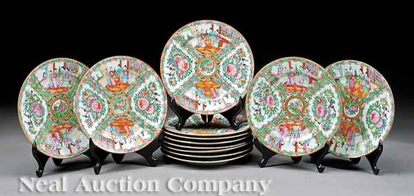 Appraisal: A Set of Twelve Canton Famille Rose Porcelain Luncheon Plates