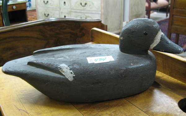 Appraisal: AN AMERICAN HAND CARVED WOODEN BLUE DUCK DECOY with traces