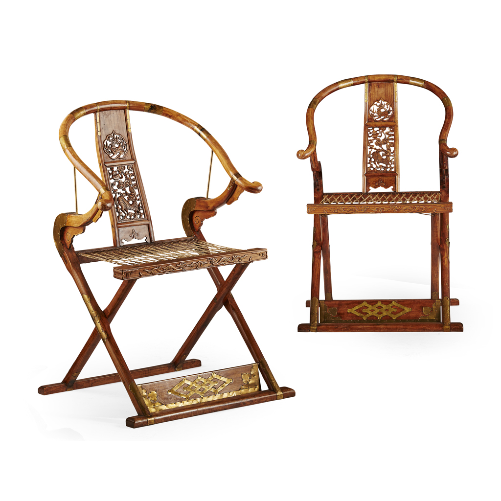 Appraisal: PAIR OF HORSESHOE BACK FOLDING CHAIRS each of mixed wood