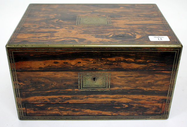 Appraisal: A VICTORIAN ROSEWOOD AND BRASS BOUND DRESSING BOX the lifting