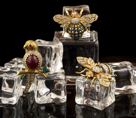 Appraisal: Interesting Eighteen-Karat Yellow Gold Diamond Sapphire and Ruby Bee-Form Brooch