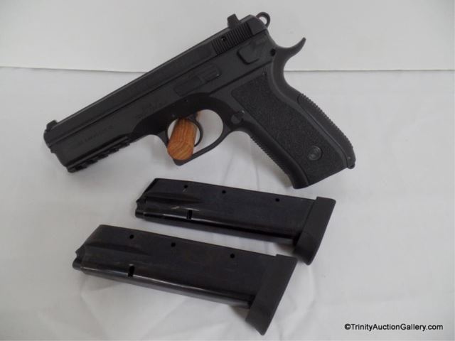 Appraisal: CZ Model SP- Phantom mm Pistol In like new unfired