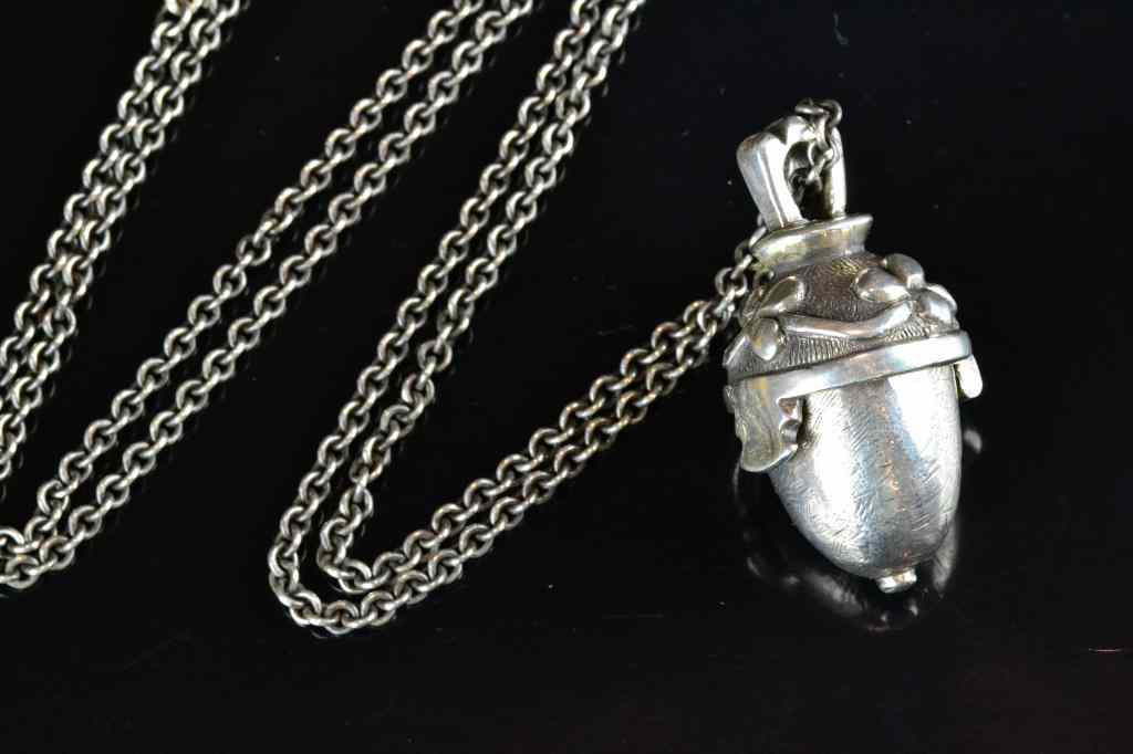 Appraisal: Sterling Acorn-Shaped Locket Chain - signedHeavy locket of acorn shape