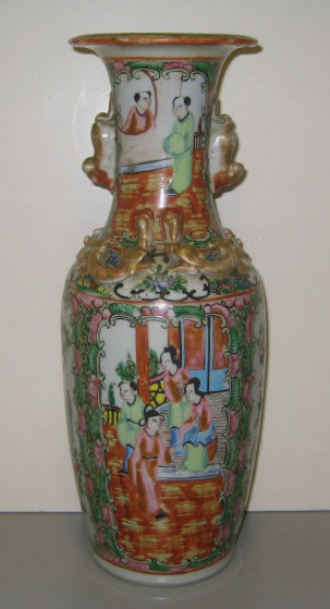 Appraisal: CHINESE PORCELAIN ROSE MEDALLION VASE Baluster form with stylized dragon