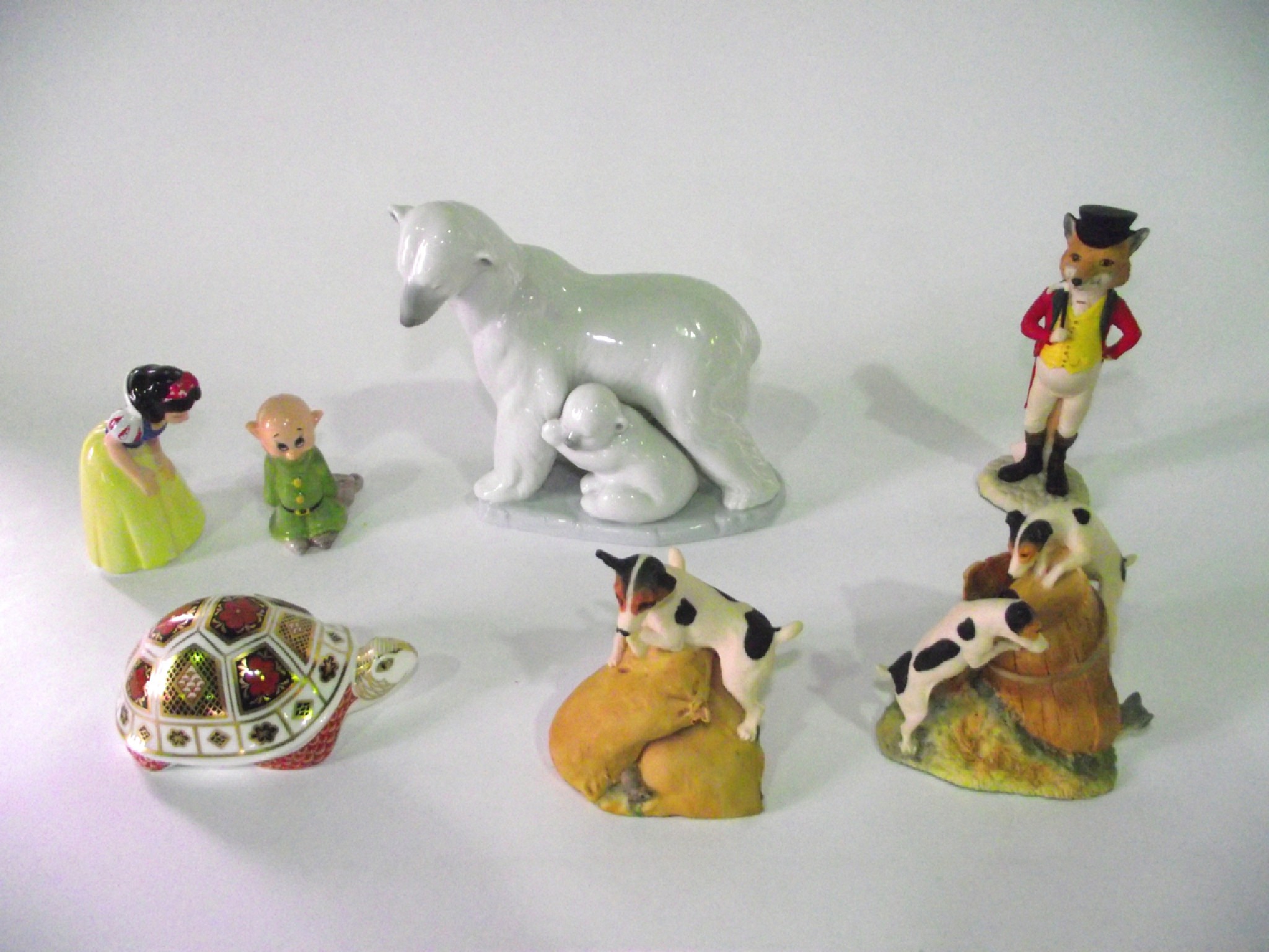 Appraisal: A collection of ceramics including a Lladro Daisa group of