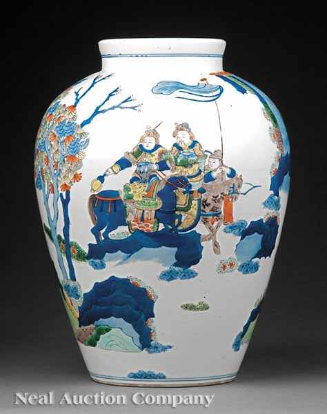 Appraisal: An Antique Chinese Famille Verte Porcelain Vase ovoid body vibrantly