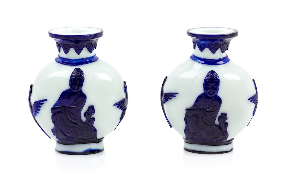 Appraisal: A Pair of Chinese Sapphire-Blue Overlay White Peking Glass Bottle