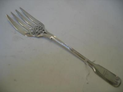 Appraisal: A VICTORIAN BREAD FORK Hyam Hyams London in reeded Fiddle