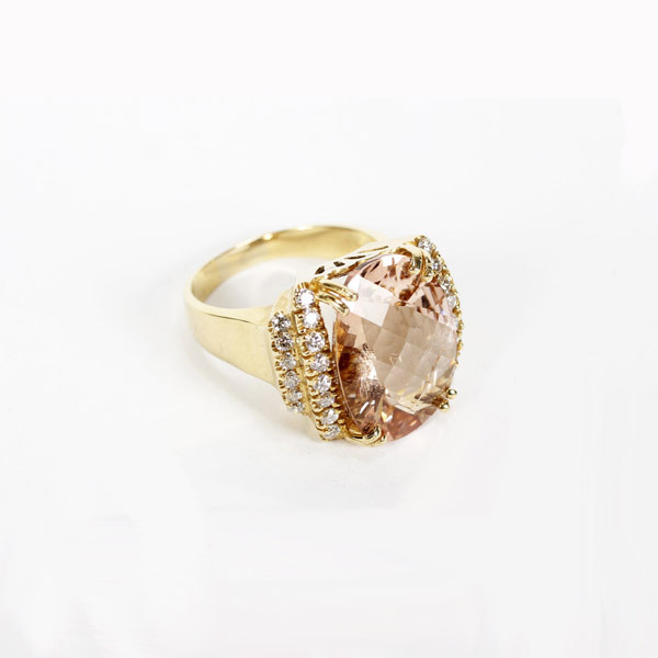 Appraisal: Lady's K yellow gold morganite and diamond ring set with