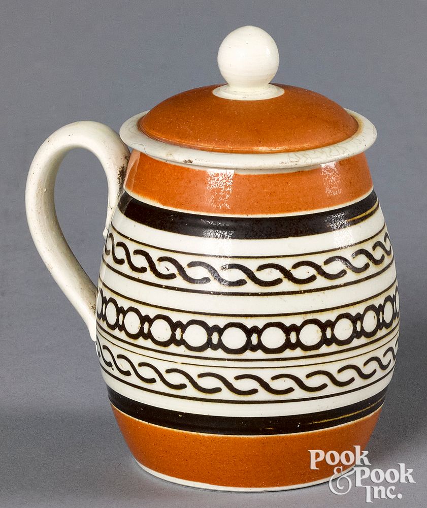 Appraisal: Mocha mustard pot with brown geometric bands Mocha mustard pot