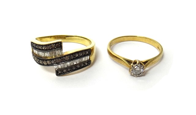 Appraisal: A ct gold and diamond set single stone ring mounted