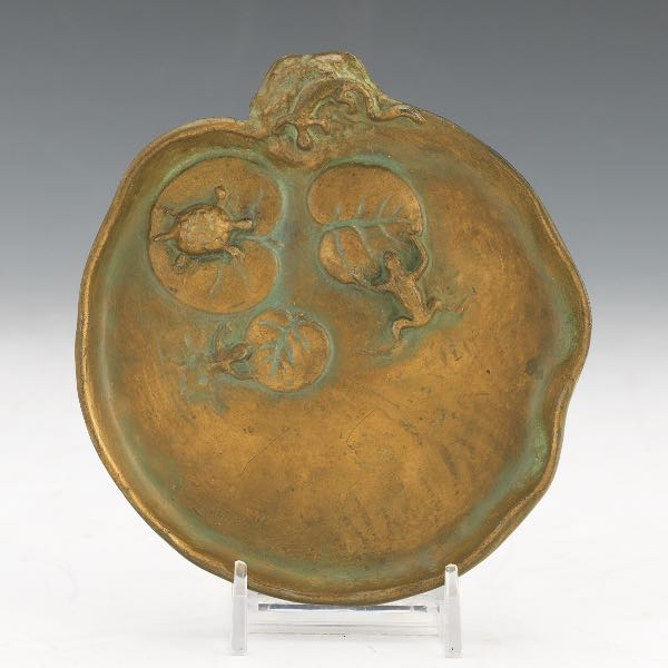 Appraisal: MCCLELLAND BARCLAY AMERICAN - diameter Bronze lily pad with three