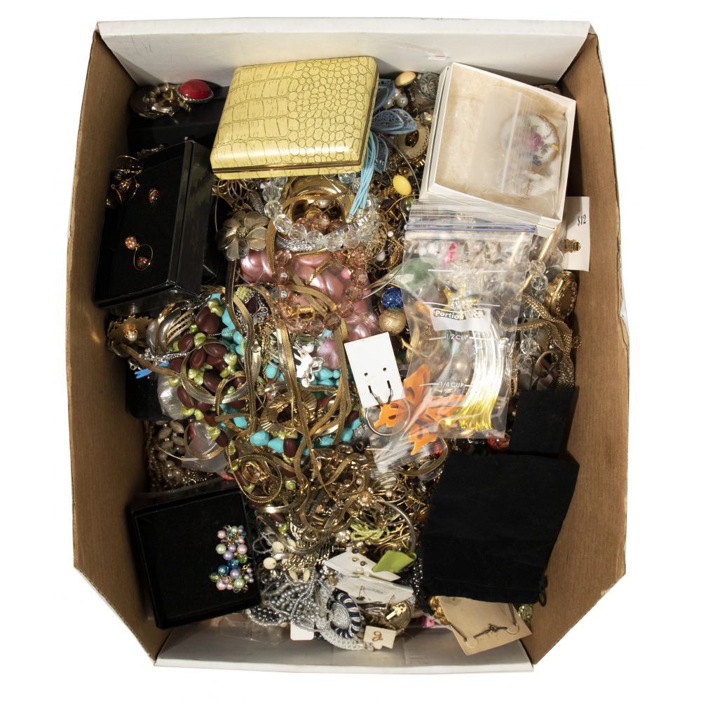 Appraisal: COSTUME JEWELRY ASSORTMENTApproximately pounds of necklaces earrings bracelets pins and