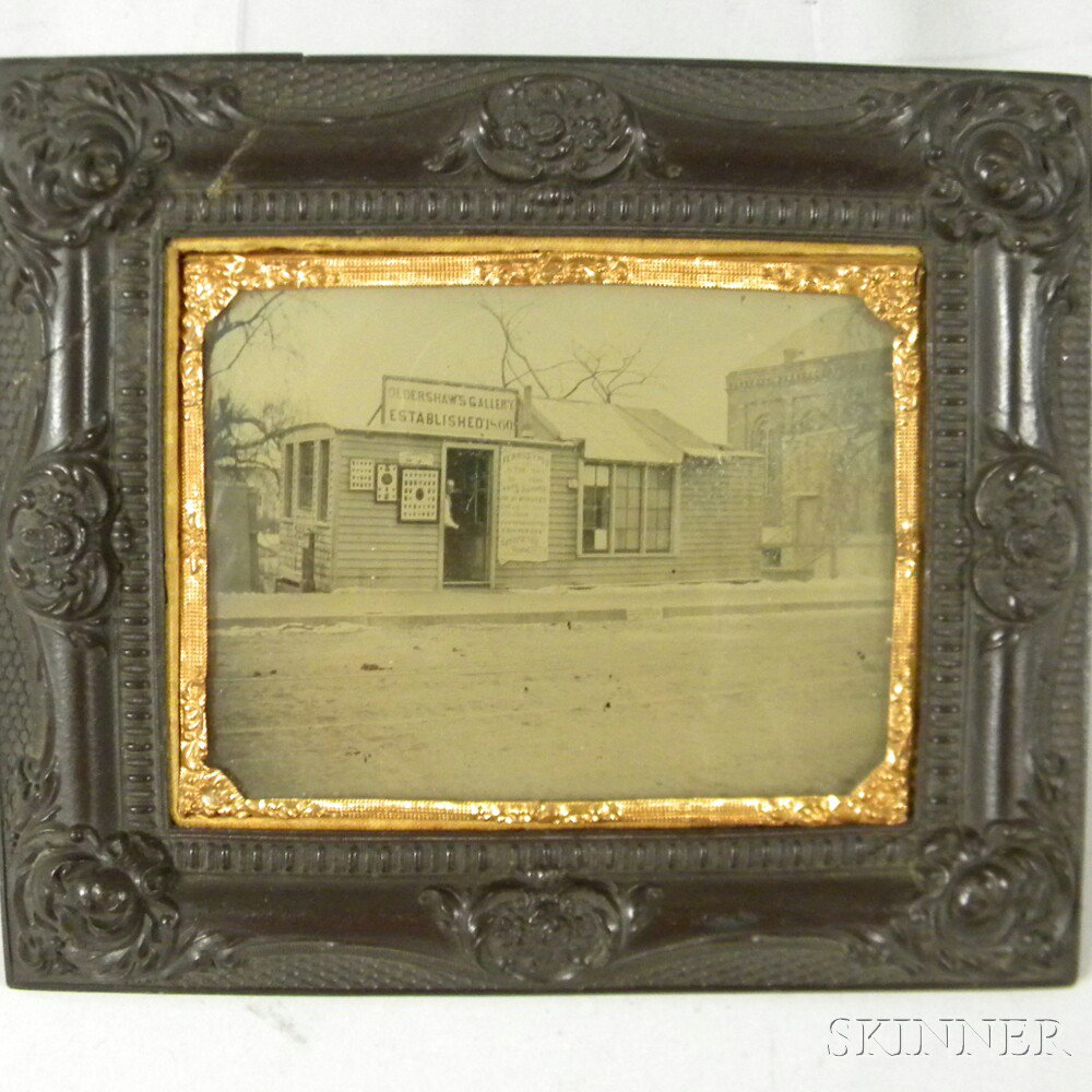 Appraisal: Quarter-plate Tintype Picture of Oldershaws Photography Gallery in a thermoplastic